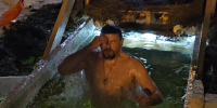 Пятое погружение в прорубь: верующие Жуковского встречают Крещение Господне - Regions.Ru